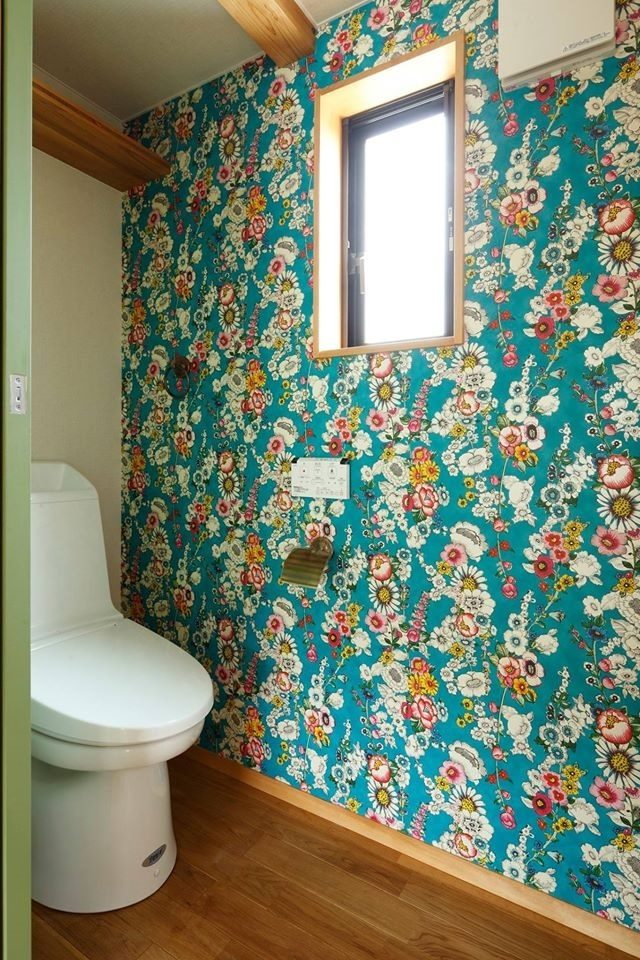 壁紙を貼り替えてみたい…まずはトイレから始めてみてはいかがですか？