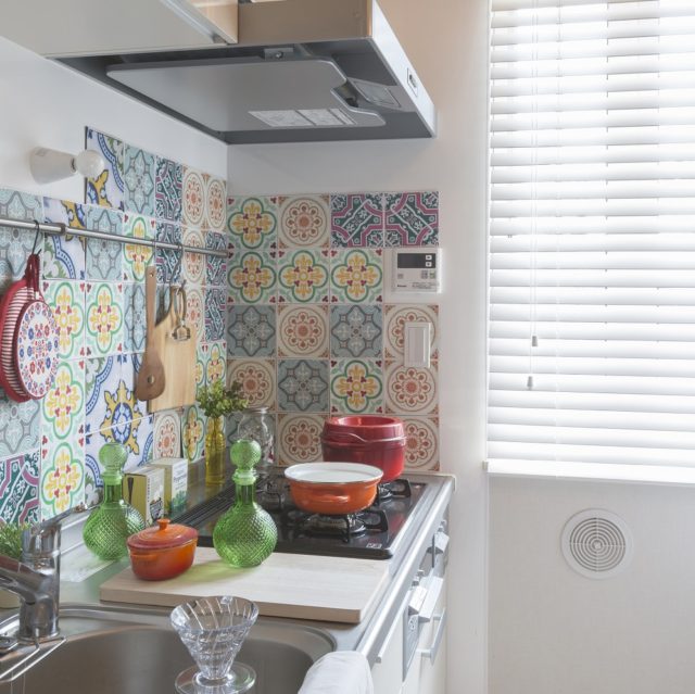 大掃除の時がチャンス！ 簡単DIYで自分好みのキッチンにリニューアルしませんか？